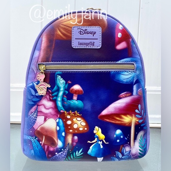 Alice In Wonderland🍄Backpack - Picture 9 of 10